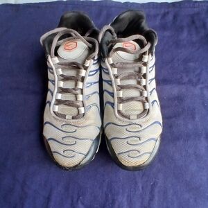 Nike Air Max Plus (GS) Size 5.5 White/ Blue Original Box Included GOOD CONDITION